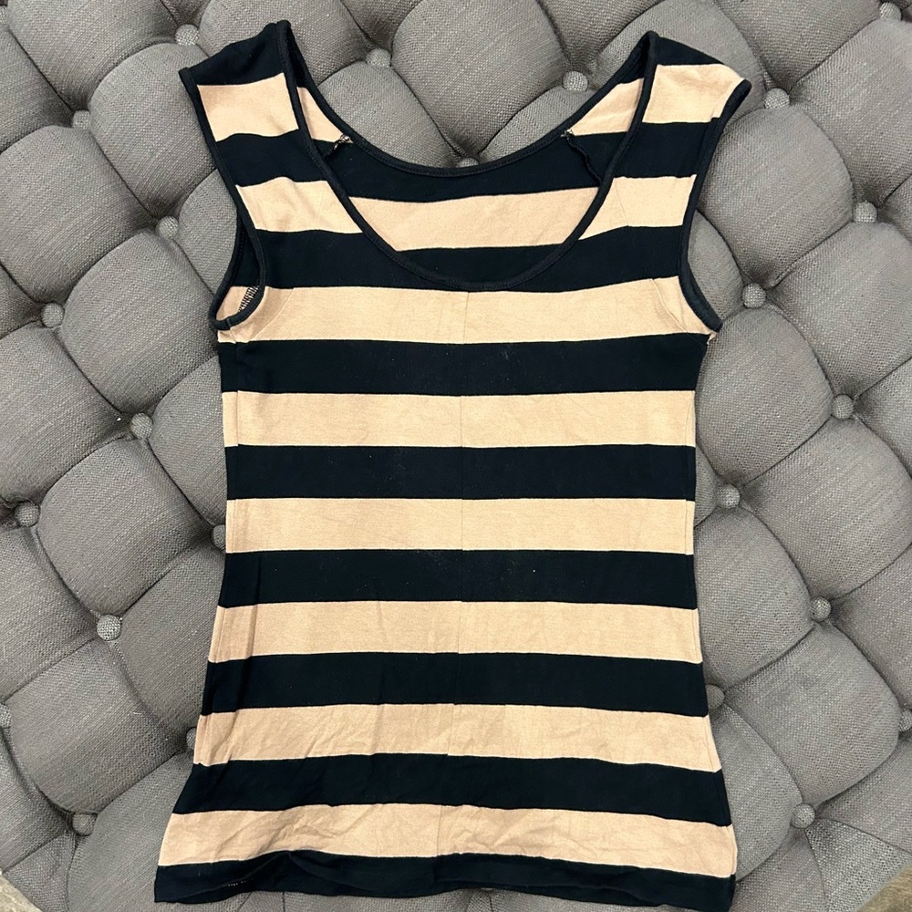 Express scoop neck top